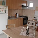 Appartement In With Terrace, Air Conditioning, Wifi, Washing Machine 87-2