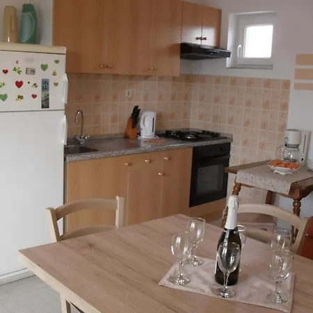 Апартаменты In With Terrace, Air Conditioning, Wifi, Washing Machine 87-2