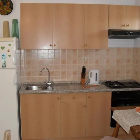 In With Terrace, Air Conditioning, Wifi, Washing Machine 87-2 شقة *