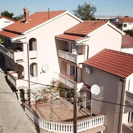 Апартаменты In With Terrace, Air Conditioning, Wifi, Washing Machine 87-2